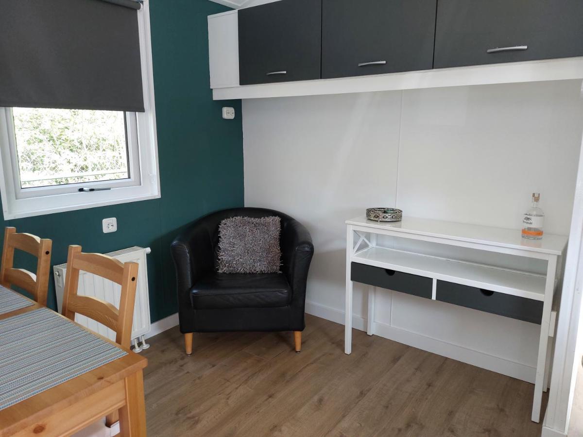 Ruim En Gezellig Chalet Voor 2 Personen Op De Veluwe Recreatiepark De Oude Driest Пюттен Экстерьер фото